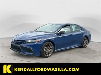 Used 2023 Toyota Camry SE image 1