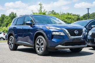 Used 2021 Nissan Rogue SV image 1