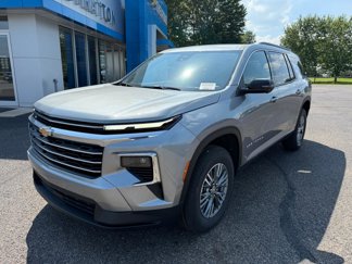 New 2025 Chevrolet Traverse LT w/ Driver Confidence Package image 1