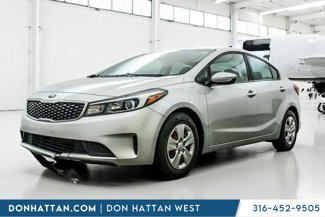 Used 2017 Kia Forte LX image 1