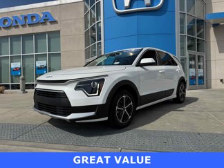 Used 2023 Kia Niro LX image 1