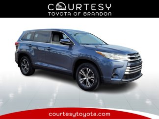 Used 2019 Toyota Highlander LE image 1
