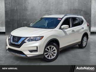 Used 2020 Nissan Rogue SV image 1