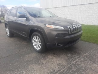 Used 2016 Jeep Cherokee Latitude image 1
