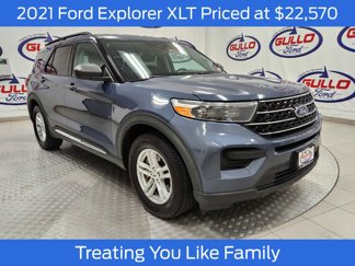 Used 2021 Ford Explorer XLT image 1