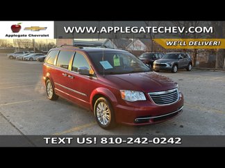 Used 2015 Chrysler Town & Country Touring-L w/ Driver Convenience Group image 1