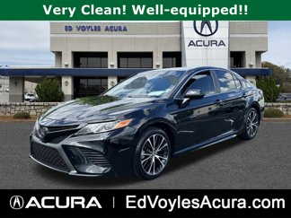 Used 2020 Toyota Camry SE image 1
