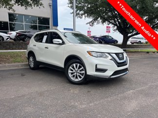 Used 2018 Nissan Rogue SV image 1