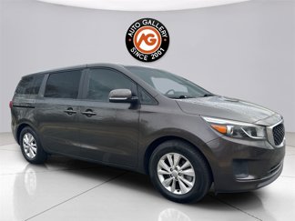 Used 2017 Kia Sedona LX image 1