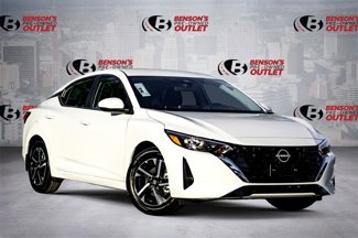 Used 2025 Nissan Sentra SV w/ Trunk Package image 1