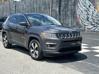 Used 2018 Jeep Compass Latitude w/ Popular Equipment Group image 1