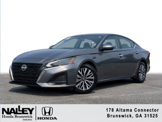 Used 2023 Nissan Altima 2.5 SV image 1