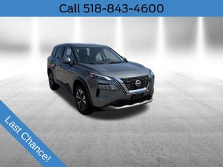 Used 2023 Nissan Rogue SV image 1