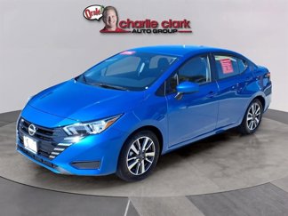 Used 2024 Nissan Versa SV image 1