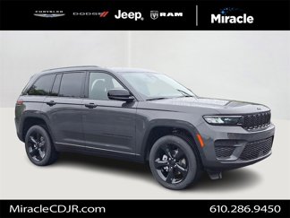 New 2025 Jeep Grand Cherokee Altitude image 1