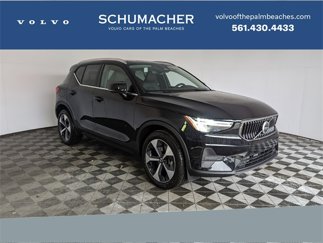 New 2025 Volvo XC40 B5 Core image 1