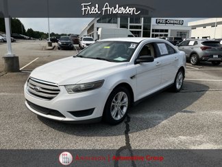 Used 2015 Ford Taurus SE image 1