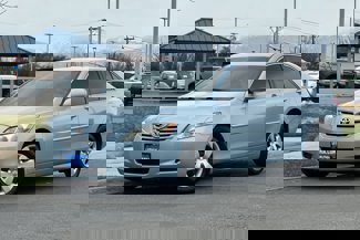 Used 2009 Toyota Camry LE image 1