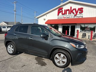 Used 2017 Chevrolet Trax LT w/ LT Convenience Package image 1