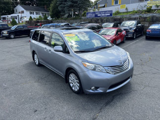 Used 2011 Toyota Sienna Limited image 1