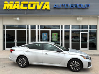 Used 2024 Nissan Altima 2.5 SV image 1