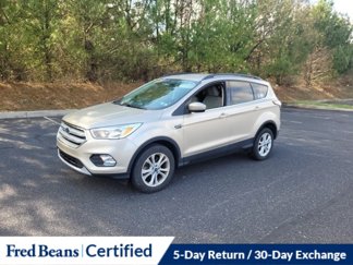 Certified 2018 Ford Escape SE w/ SE Sync 3 Package image 1