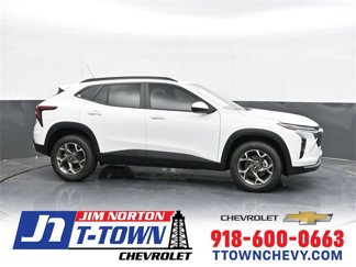 New 2025 Chevrolet Trax LT w/ Driver Confidence Package image 1