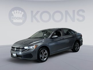 Used 2022 Volkswagen Jetta SE image 1