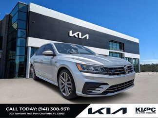 Used 2019 Volkswagen Passat 2.0T SE R-Line image 1