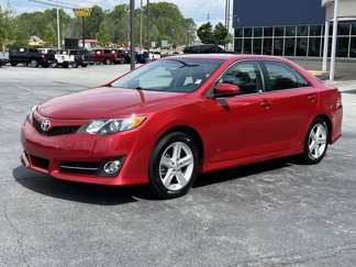 Used 2012 Toyota Camry SE image 1