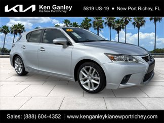 Used 2015 Lexus CT 200h image 1