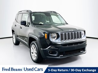 Used 2015 Jeep Renegade Latitude image 1