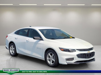 Used 2018 Chevrolet Malibu LS image 1