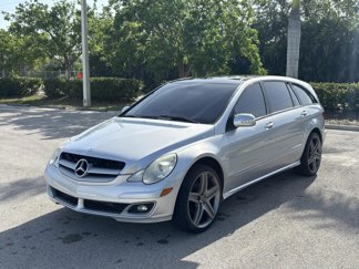 Used 2006 Mercedes-Benz R 350 4MATIC image 1