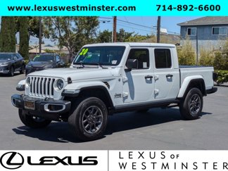 Used 2020 Jeep Gladiator Overland image 1