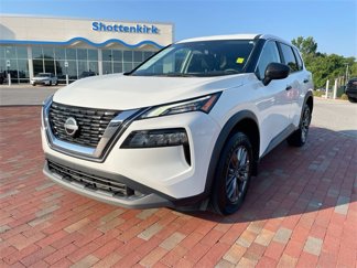 Used 2023 Nissan Rogue S image 1