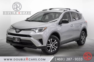 Used 2017 Toyota RAV4 LE image 1