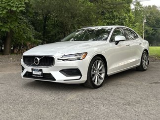 Certified 2020 Volvo S60 T6 Momentum w/ Premium Package image 1