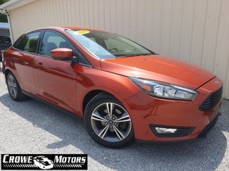 Used 2018 Ford Focus SE w/ SE Appearance Package image 1