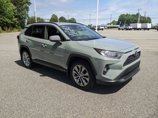 Used 2021 Toyota RAV4 XLE Premium image 1
