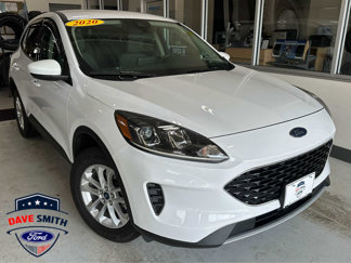 Used 2020 Ford Escape SE image 1