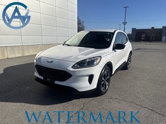 Used 2022 Ford Escape SE w/ SE Sport Appearance Package image 1