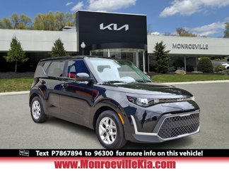 Used 2023 Kia Soul LX w/ LX Technology Package image 1
