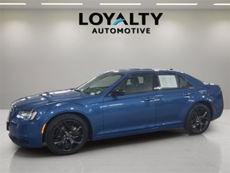Used 2022 Chrysler 300 Touring w/ Sport Appearance Package image 1