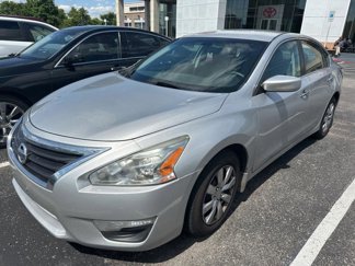 Used 2015 Nissan Altima 2.5 S w/ Power Driver Seat Package image 1