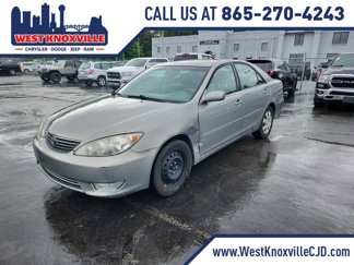 Used 2005 Toyota Camry XLE image 1