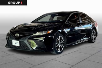 Used 2019 Toyota Camry LE image 1