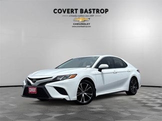 Used 2020 Toyota Camry SE image 1
