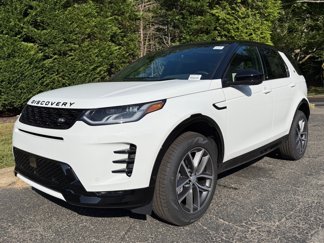 New 2025 Land Rover Discovery Sport Dynamic SE image 1