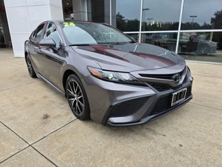 Certified 2024 Toyota Camry SE image 1